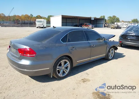 2015 Volkswagen Passat 1.8T Se из США, поврежденный, VIN 1VWBT7A31FC063582